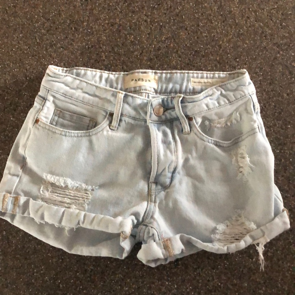 Cute distressed Jean shorts